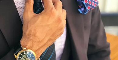 Ταξί με ρολόι που δείχνει συνέπεια